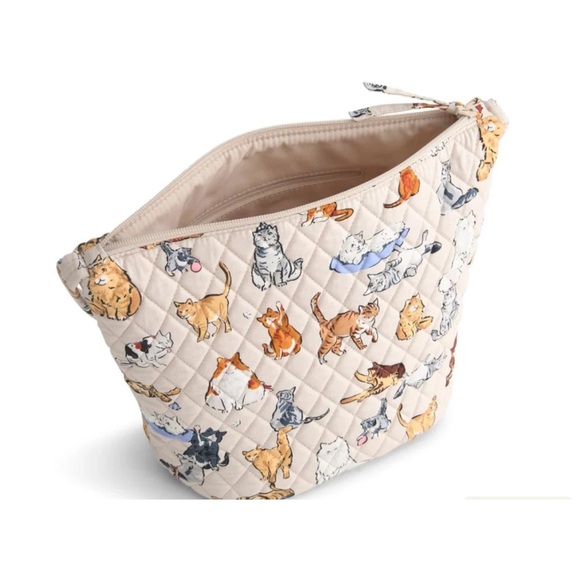 NWT Vera Bradley A Cat’s Life Slouchy Bucket Shoulder Bag. Cream cotton. - Picture 2 of 11